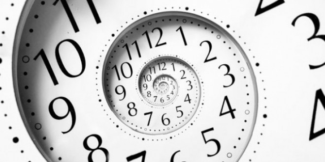 En la madrugada del domingo los relojes deberán retrasarse una hora, a las 3:00 serán las 2:00 En la madrugada del domingo los relojes deberán retrasarse una hora, a las 3:00 serán las 2:00