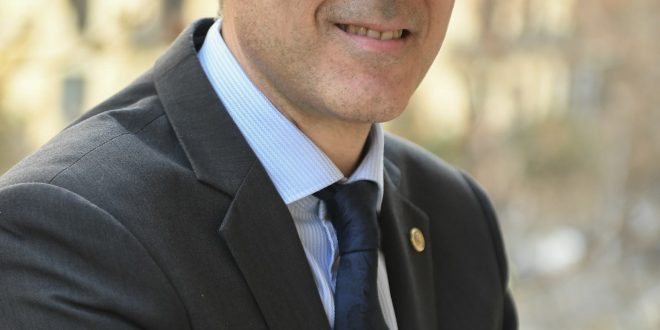 Julio J. Naveira: “Desde la Abogacía institucional debemos actuar como garantes del derecho de Defensa de los abogados” Julio J. Naveira: “Desde la Abogacía institucional debemos actuar como garantes del derecho de Defensa de los abogados”