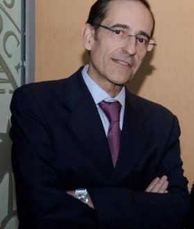 El Colegio de Abogados concede al magistrado Carlos Izquierdo Téllez el II premio Degà Miquel Frontera a la Etica Jurídica El Colegio de Abogados concede al magistrado Carlos Izquierdo Téllez el II premio Degà Miquel Frontera a la Etica Jurídica