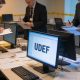 La UEDEF inspeccionando una oficina