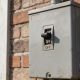 Cuadro eléctrico en el exterior de una vivienda