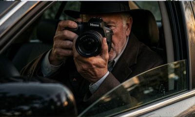 Detective sacando foto