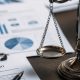 Contrato bancario y balanza de justicia