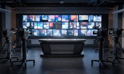 Estudio de televisión e instalaciones de control técnico de emisión informativa.