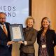 Despacho Eversheds recibiendo la certificación